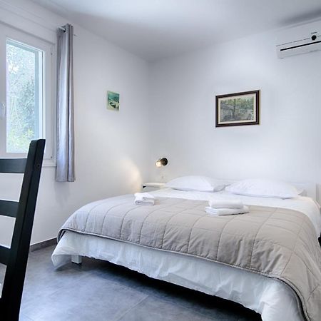 Apartmani Dule Komiza Exterior photo